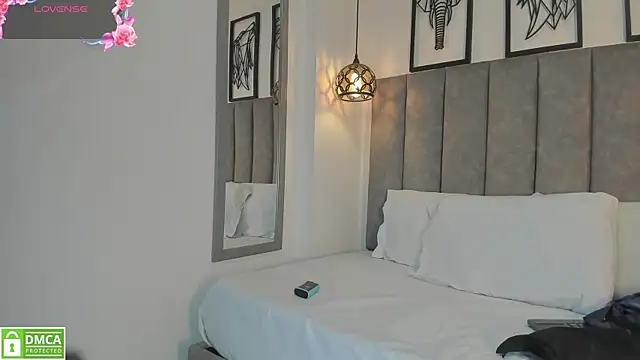 Natasha Marin online show from 04/05/26, 07:44