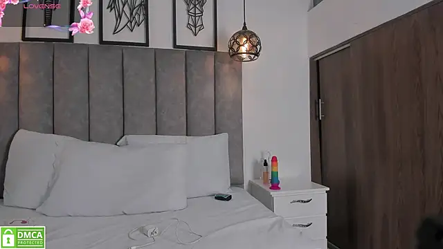 Natasha Marin online show from 04/11/26, 07:51