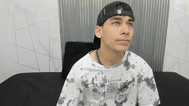 Kitsune 44 online show from 03/30/26, 07:15