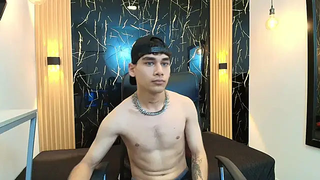 Kitsune 44 online show from 04/07/26, 07:47