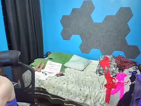 MachoPutito online show from 09/27/25, 05:23