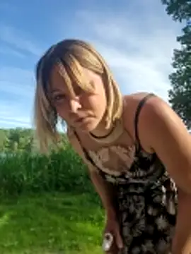 Elisialila online show from 04/18/26, 10:30