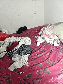 Crislover77 online show from 04/07/26, 04:29