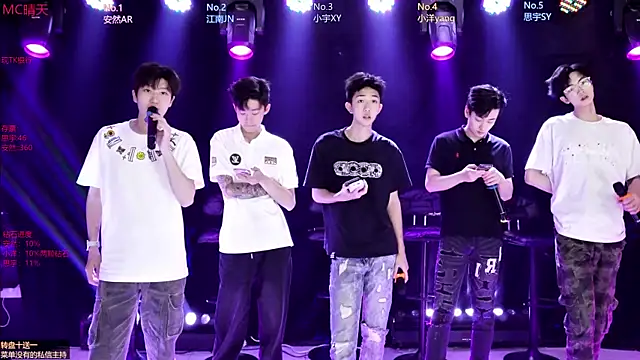 AOA-boy001 online show from 04/14/26, 07:25