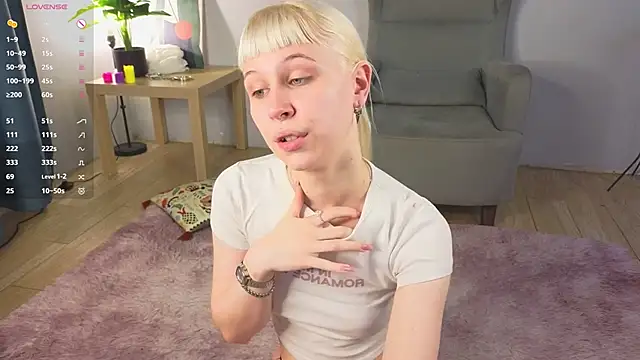 Snapshot of call_me_heaven chatting on 03/30/26, 03:24 call me heaven online show from 03/30/26, 03:24