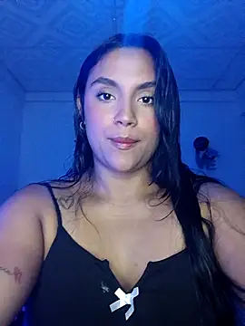 Snapshot of Kim_roussee chatting on 04/07/26, 07:20 Kim roussee online show from 04/07/26, 07:20