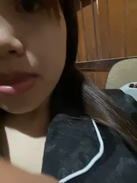 Snapshot of -Vaci- chatting on 03/29/26, 02:00 -Vaci- online show from 03/29/26, 02:00