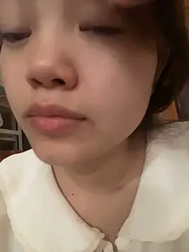 Snapshot of -Vaci- chatting on 03/30/26, 03:18 -Vaci- online show from 03/30/26, 03:18