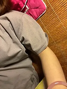 Snapshot of -Vaci- chatting on 04/03/26, 03:32 -Vaci- online show from 04/03/26, 03:32