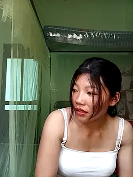 Snapshot of -Quyny- chatting on 03/30/26, 06:36 -Quyny- online show from 03/30/26, 06:36