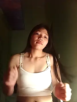 Snapshot of -Quyny- chatting on 04/10/26, 08:02 -Quyny- online show from 04/10/26, 08:02