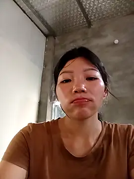 Snapshot of -Quyny- chatting on 04/13/26, 08:42 -Quyny- online show from 04/13/26, 08:42