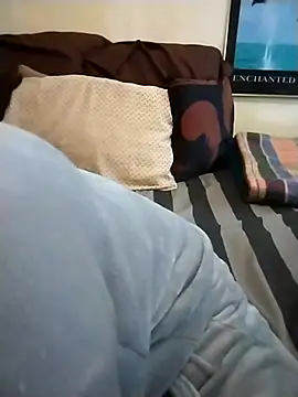 Snapshot of SteedyGee chatting on 06/27/26, 10:37 SteedyGee online show from 06/27/26, 10:37