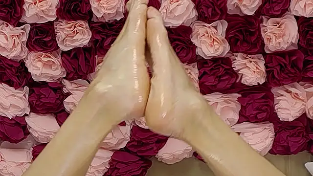 AriannaCruise online show from 04/11/26, 07:45