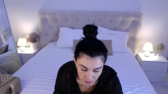 Snapshot of AriannaCruise chatting on 07/09/26, 03:54 AriannaCruise online show from 07/09/26, 03:54