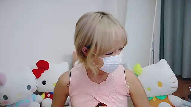 baby  cherry   online show from 04/21/26, 12:00