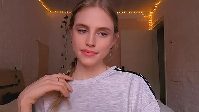 EveCoutch online show from 04/01/26, 12:06