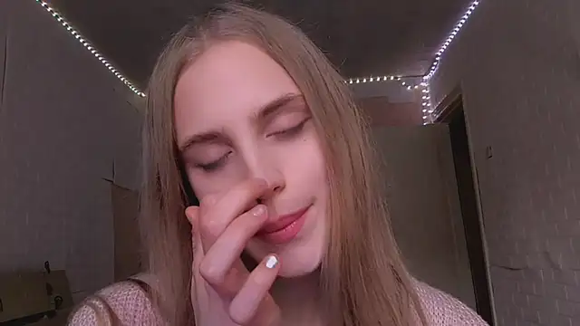 EveCoutch online show from 04/04/26, 11:40