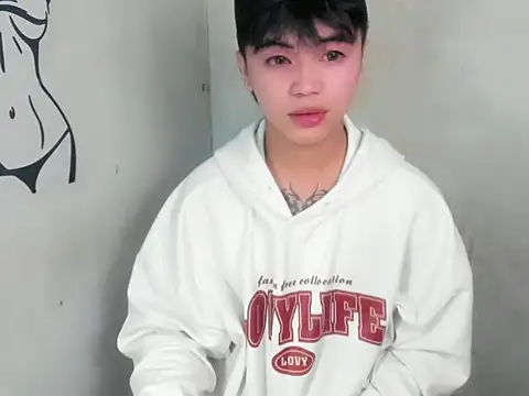 Untouchable Bromancexxx online show from 06/18/26, 01:48