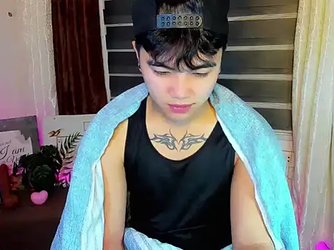 Untouchable Bromancexxx online show from 07/12/26, 12:23