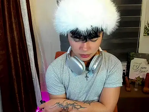 Untouchable Bromancexxx online show from 07/27/26, 11:01