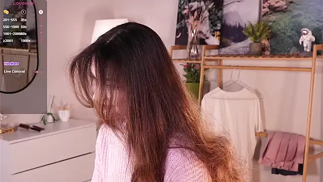 CherlyGuss online show from 04/16/26, 03:40