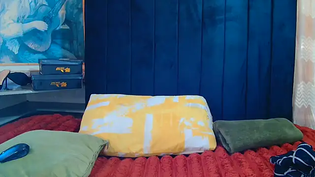 Snapshot of CaramelCandyxx chatting on 07/15/26, 06:18 CaramelCandyxx online show from 07/15/26, 06:18