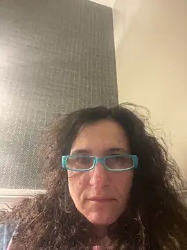 Snapshot of StellaMia263 chatting on 03/28/26, 10:37 StellaMia263 online show from 03/28/26, 10:37