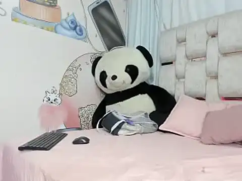 SHOFIA BUENO online show from 04/10/26, 12:43