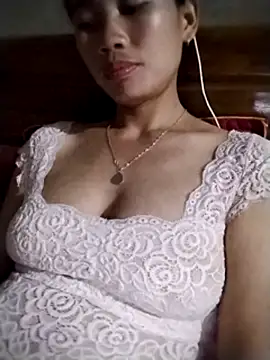 Snapshot of djdddj1 chatting on 04/13/26, 03:39 djdddj1 online show from 04/13/26, 03:39