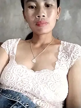 Snapshot of djdddj1 chatting on 04/14/26, 03:45 djdddj1 online show from 04/14/26, 03:45