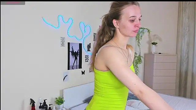 Velour Switch online show from 04/04/26, 05:16