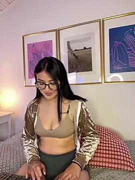 Snapshot of Aria_rouse chatting on 04/06/26, 01:12 Aria rouse online show from 04/06/26, 01:12