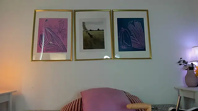 Snapshot of Aria_rouse chatting on 04/11/26, 12:20 Aria rouse online show from 04/11/26, 12:20