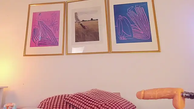 Snapshot of Aria_rouse chatting on 04/13/26, 11:37 Aria rouse online show from 04/13/26, 11:37