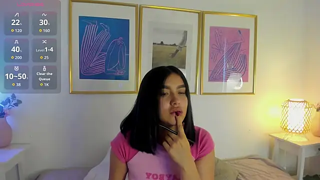 Snapshot of Aria_rouse chatting on 04/16/26, 12:28 Aria rouse online show from 04/16/26, 12:28