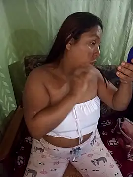 saritaloveyi online show from 04/16/26, 03:40