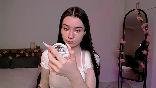 Tina Charm online show from 06/11/26, 07:12