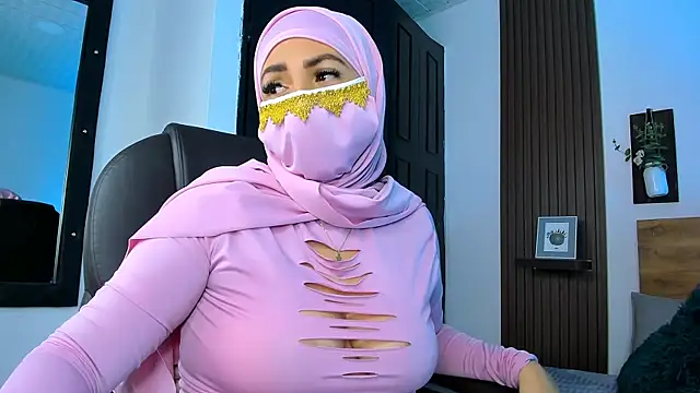 Nailea   online show from 04/11/26, 02:27