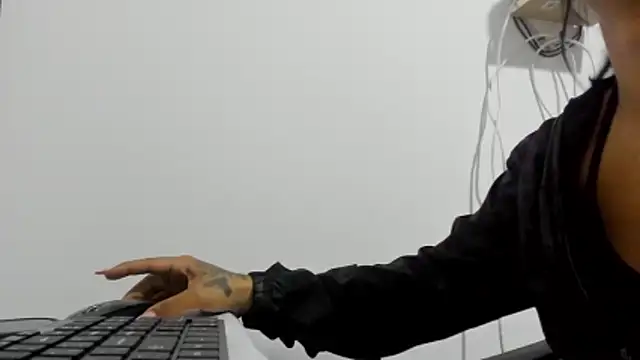 ElectraCurly online show from 04/08/26, 02:33