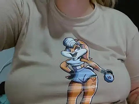 Snapshot of Sendy_Dirty_Fuull chatting on 04/15/26, 10:43 Sendy Dirty Fuull online show from 04/15/26, 10:43