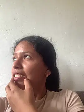 Snapshot of Cataleya2026 chatting on 04/15/26, 07:58 Cataleya2026 online show from 04/15/26, 07:58