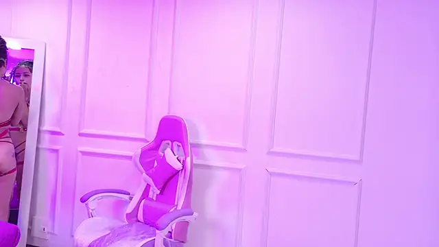 Snapshot of canela_bm chatting on 04/11/26, 01:37 canela bm online show from 04/11/26, 01:37