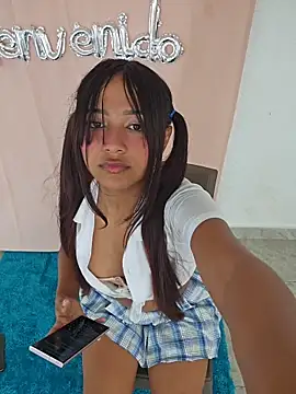 Pretty karol online show from 04/28/26, 02:00