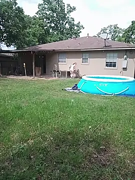 RoxyRedXO12 online show from 04/15/26, 08:09