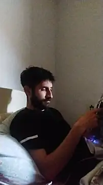 hornyturkishboy1994 online show from 04/24/26, 09:56