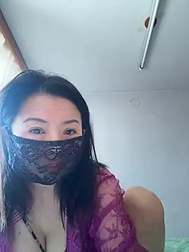 xiaxia-2026 online show from 04/11/26, 04:06