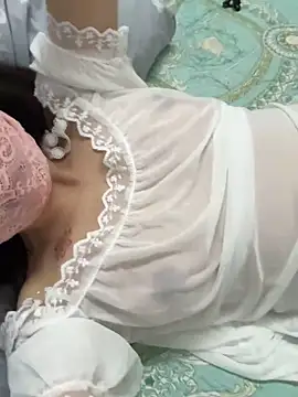 xiaxia-2026 online show from 04/11/26, 12:31