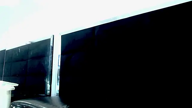 LuckyBluex online show from 04/06/26, 09:05