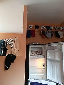 LucaColmal online show from 05/17/26, 07:54